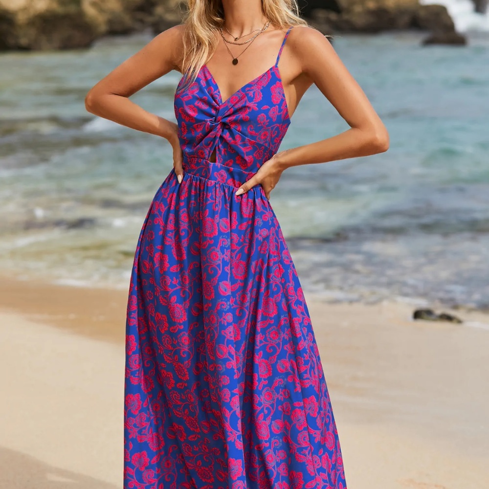 Floral Printed Knotted V-neck Maxi Dress